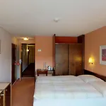 Hotel Hotel-restaurant Seegarten-marina Spiez