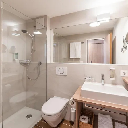 西格腾码头酒店及餐厅 3*