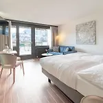 Hotel-restaurant Seegarten-marina מלון 3*