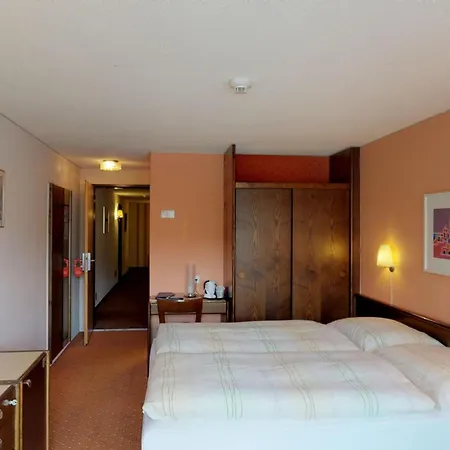 Hotel Hotel-restaurant Seegarten-marina Spiez